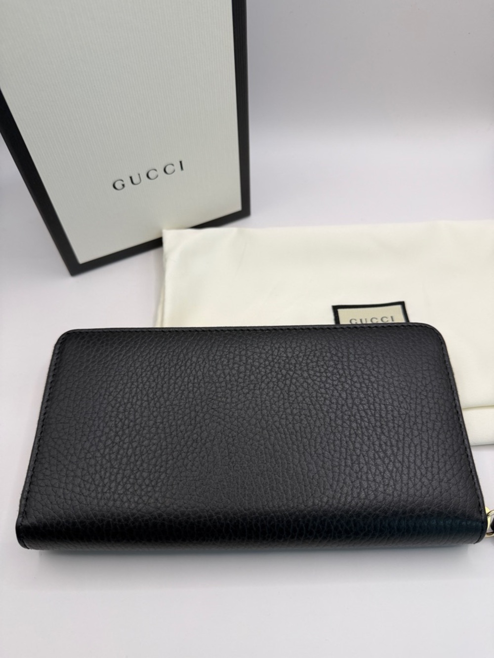Gucci Black GG Pebbled Leather Zipper Wallet - Picture 2 of 6